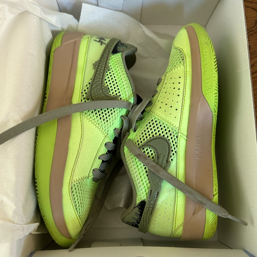 Youth Nike Ja Morant 1 Zombie Halloween Lime green FV6097 300 Size 3.